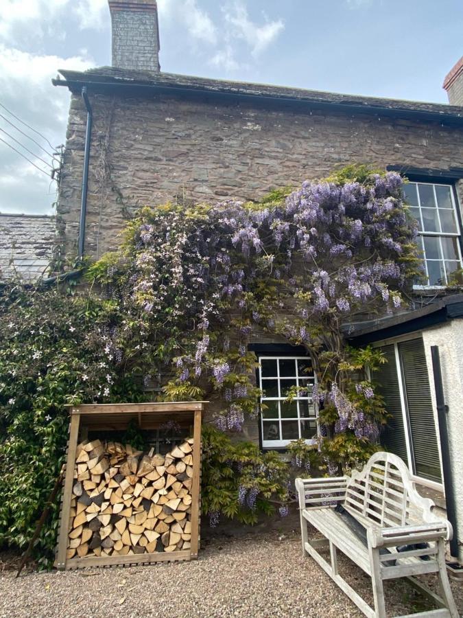 Three Cocks Hotel Brecon Exterior photo