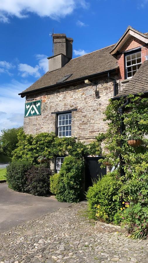 Three Cocks Hotel Brecon Exterior photo